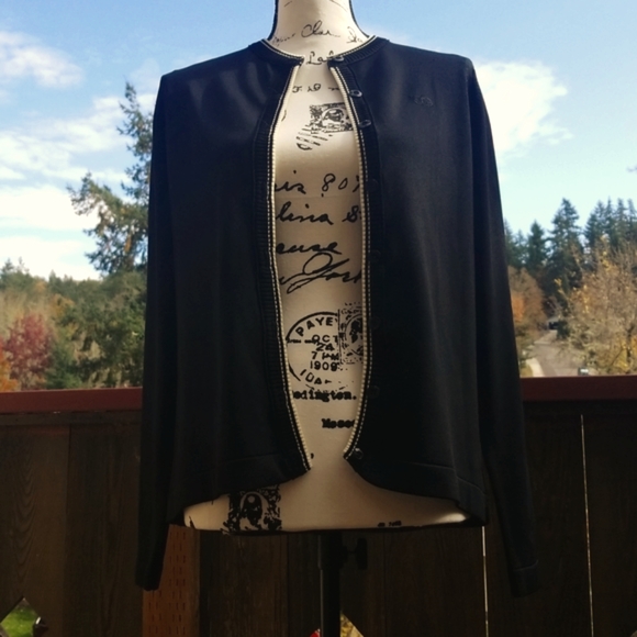 GIVENCHY Monogram Size medium 38 Black WhiyeButton up Cardigan - Picture 7 of 15